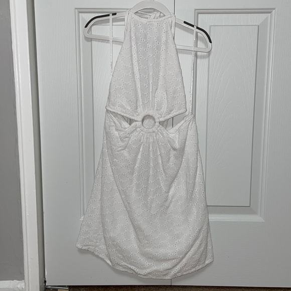 Sim & Sam Dresses & Skirts - Sim & Sam O-Ring Cutout Halter Lace White Dress